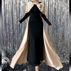 Women's Fitted Elegant Knitted Mermaid Shawl Embellished With Rhinestones